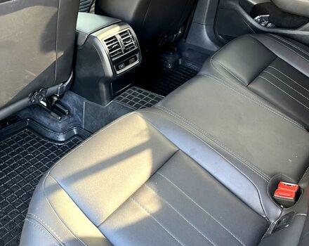 Серый Фольксваген Пассат, объемом двигателя 1.6 л и пробегом 336 тыс. км за 12900 $, фото 4 на Automoto.ua