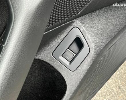 Серый Фольксваген Пассат, объемом двигателя 2 л и пробегом 300 тыс. км за 15390 $, фото 25 на Automoto.ua