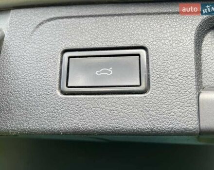 Фольксваген Пассат 2015 в Ивано-Франковске на Automoto.ua Серый Фольксваген Пассат, объемом двигателя 1.97 л и пробегом 293 тыс. км за 17600 $, фото 17 на Automoto.ua