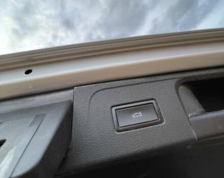 Серый Фольксваген Пассат, объемом двигателя 1.97 л и пробегом 326 тыс. км за 15999 $, фото 39 на Automoto.ua