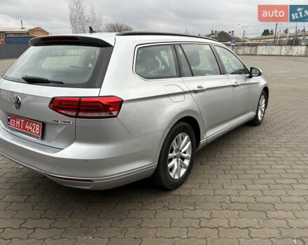 Серый Фольксваген Пассат, объемом двигателя 1.6 л и пробегом 251 тыс. км за 12300 $, фото 4 на Automoto.ua