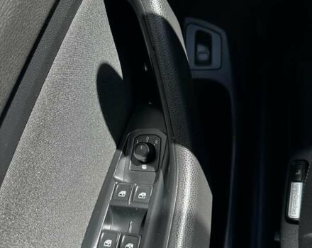 Сірий Фольксваген Пассат, об'ємом двигуна 2 л та пробігом 303 тис. км за 13700 $, фото 18 на Automoto.ua