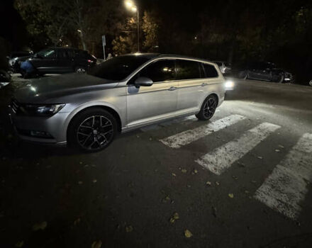 Фольксваген Пассат 2016 в Киеве на Automoto.ua Серый Фольксваген Пассат, объемом двигателя 1.97 л и пробегом 394 тыс. км за 15000 $, фото 1 на Automoto.ua