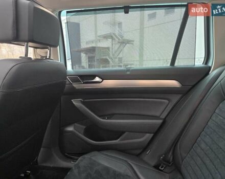 Серый Фольксваген Пассат, объемом двигателя 1.97 л и пробегом 198 тыс. км за 25000 $, фото 32 на Automoto.ua