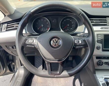 Серый Фольксваген Пассат, объемом двигателя 1.8 л и пробегом 165 тыс. км за 15500 $, фото 18 на Automoto.ua