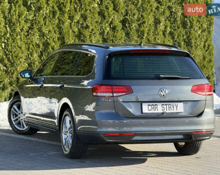 Серый Фольксваген Пассат, объемом двигателя 2 л и пробегом 195 тыс. км за 16999 $, фото 2 на Automoto.ua