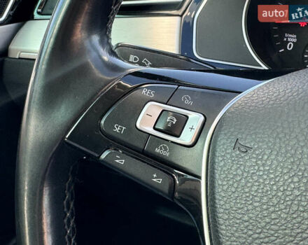 Сірий Фольксваген Пассат, об'ємом двигуна 1.6 л та пробігом 264 тис. км за 15800 $, фото 40 на Automoto.ua