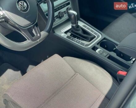 Серый Фольксваген Пассат, объемом двигателя 1.8 л и пробегом 165 тыс. км за 15500 $, фото 12 на Automoto.ua