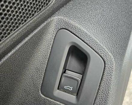 Серый Фольксваген Пассат, объемом двигателя 1.97 л и пробегом 198 тыс. км за 25000 $, фото 39 на Automoto.ua