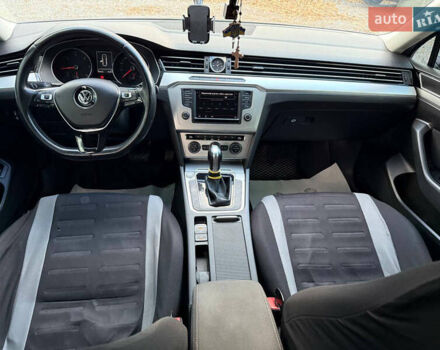 Серый Фольксваген Пассат, объемом двигателя 1.97 л и пробегом 380 тыс. км за 13500 $, фото 44 на Automoto.ua