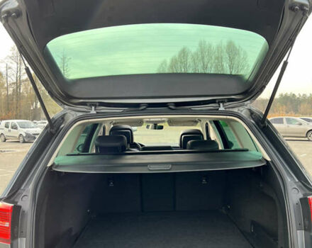 Серый Фольксваген Пассат, объемом двигателя 1.6 л и пробегом 265 тыс. км за 13200 $, фото 51 на Automoto.ua