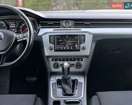 Серый Фольксваген Пассат, объемом двигателя 2 л и пробегом 267 тыс. км за 13950 $, фото 132 на Automoto.ua