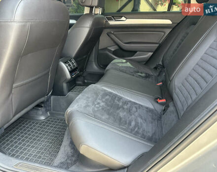 Серый Фольксваген Пассат, объемом двигателя 1.97 л и пробегом 275 тыс. км за 15999 $, фото 50 на Automoto.ua