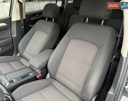 Сірий Фольксваген Пассат, об'ємом двигуна 1.97 л та пробігом 312 тис. км за 13000 $, фото 14 на Automoto.ua