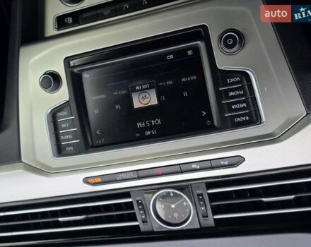 Сірий Фольксваген Пассат, об'ємом двигуна 2 л та пробігом 226 тис. км за 15499 $, фото 6 на Automoto.ua