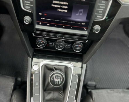 Серый Фольксваген Пассат, объемом двигателя 1.6 л и пробегом 265 тыс. км за 13200 $, фото 67 на Automoto.ua