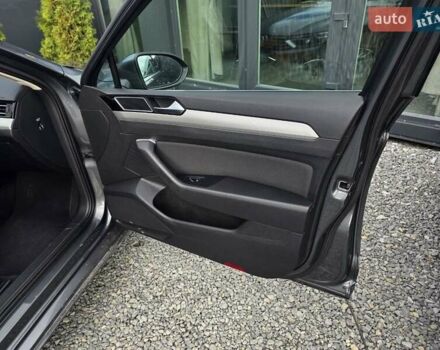 Сірий Фольксваген Пассат, об'ємом двигуна 2 л та пробігом 226 тис. км за 15499 $, фото 18 на Automoto.ua