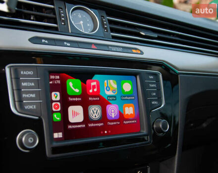 Фольксваген Пассат 2016 в Ужгороде на Automoto.ua Серый Фольксваген Пассат, объемом двигателя 1.97 л и пробегом 207 тыс. км за 18200 $, фото 24 на Automoto.ua