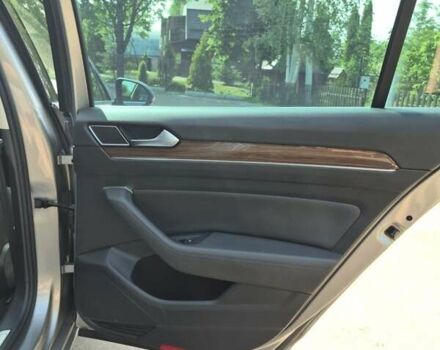 Серый Фольксваген Пассат, объемом двигателя 1.97 л и пробегом 267 тыс. км за 19000 $, фото 16 на Automoto.ua