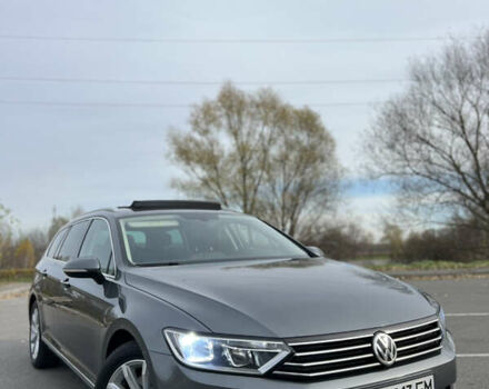 Серый Фольксваген Пассат, объемом двигателя 1.6 л и пробегом 265 тыс. км за 13200 $, фото 2 на Automoto.ua