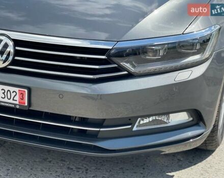 Серый Фольксваген Пассат, объемом двигателя 1.8 л и пробегом 165 тыс. км за 15500 $, фото 6 на Automoto.ua