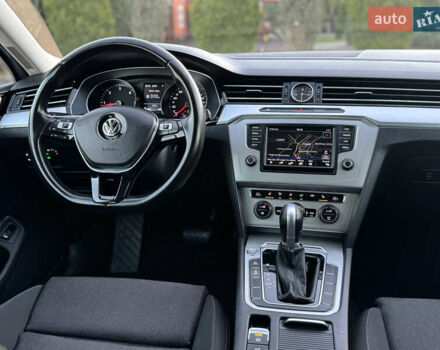 Серый Фольксваген Пассат, объемом двигателя 2 л и пробегом 267 тыс. км за 13950 $, фото 17 на Automoto.ua