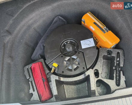 Сірий Фольксваген Пассат, об'ємом двигуна 1.97 л та пробігом 235 тис. км за 18200 $, фото 33 на Automoto.ua