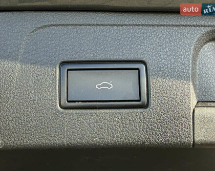 Серый Фольксваген Пассат, объемом двигателя 2 л и пробегом 195 тыс. км за 16999 $, фото 49 на Automoto.ua