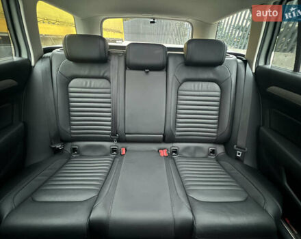 Сірий Фольксваген Пассат, об'ємом двигуна 1.6 л та пробігом 260 тис. км за 13999 $, фото 36 на Automoto.ua