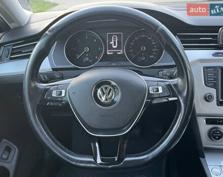 Серый Фольксваген Пассат, объемом двигателя 1.6 л и пробегом 262 тыс. км за 11800 $, фото 21 на Automoto.ua