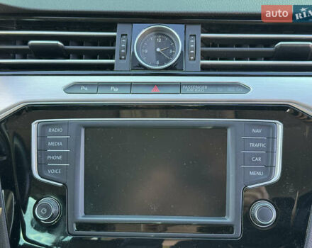 Сірий Фольксваген Пассат, об'ємом двигуна 1.6 л та пробігом 264 тис. км за 15800 $, фото 11 на Automoto.ua