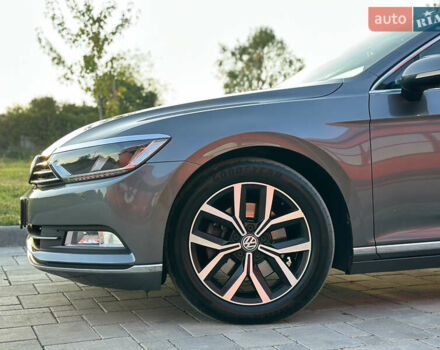 Серый Фольксваген Пассат, объемом двигателя 2 л и пробегом 220 тыс. км за 17999 $, фото 7 на Automoto.ua