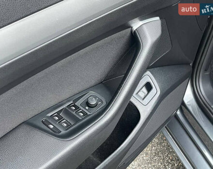 Сірий Фольксваген Пассат, об'ємом двигуна 1.97 л та пробігом 243 тис. км за 14900 $, фото 10 на Automoto.ua