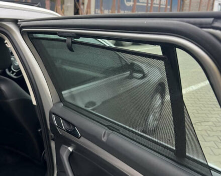 Сірий Фольксваген Пассат, об'ємом двигуна 1.6 л та пробігом 260 тис. км за 13999 $, фото 45 на Automoto.ua