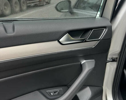 Сірий Фольксваген Пассат, об'ємом двигуна 1.6 л та пробігом 260 тис. км за 13999 $, фото 41 на Automoto.ua