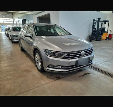 Сірий Фольксваген Пассат, об'ємом двигуна 1.6 л та пробігом 223 тис. км за 13000 $, фото 25 на Automoto.ua