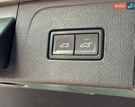 Сірий Фольксваген Пассат, об'ємом двигуна 1.6 л та пробігом 264 тис. км за 15800 $, фото 4 на Automoto.ua