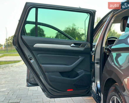 Серый Фольксваген Пассат, объемом двигателя 2 л и пробегом 220 тыс. км за 17999 $, фото 26 на Automoto.ua