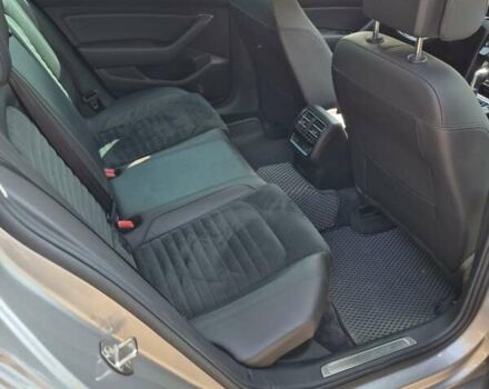 Серый Фольксваген Пассат, объемом двигателя 1.97 л и пробегом 267 тыс. км за 19000 $, фото 14 на Automoto.ua