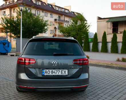 Фольксваген Пассат 2016 в Ужгороде на Automoto.ua Серый Фольксваген Пассат, объемом двигателя 1.97 л и пробегом 207 тыс. км за 18200 $, фото 4 на Automoto.ua