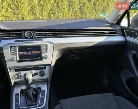 Серый Фольксваген Пассат, объемом двигателя 2 л и пробегом 195 тыс. км за 16999 $, фото 43 на Automoto.ua