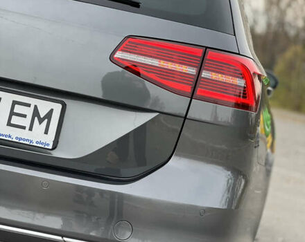 Серый Фольксваген Пассат, объемом двигателя 1.6 л и пробегом 265 тыс. км за 13200 $, фото 18 на Automoto.ua