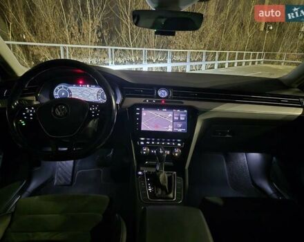 Серый Фольксваген Пассат, объемом двигателя 1.97 л и пробегом 198 тыс. км за 25000 $, фото 17 на Automoto.ua