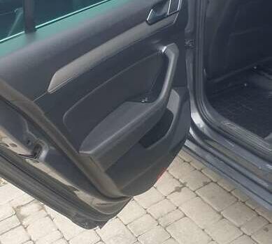 Серый Фольксваген Пассат, объемом двигателя 2 л и пробегом 263 тыс. км за 15500 $, фото 18 на Automoto.ua