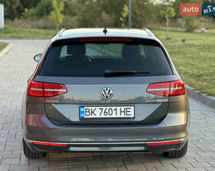 Серый Фольксваген Пассат, объемом двигателя 2 л и пробегом 220 тыс. км за 17999 $, фото 13 на Automoto.ua