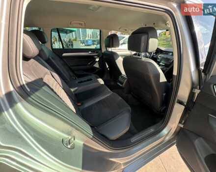 Сірий Фольксваген Пассат, об'ємом двигуна 1.6 л та пробігом 264 тис. км за 15800 $, фото 56 на Automoto.ua