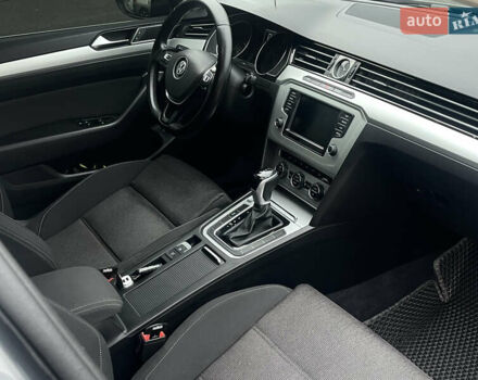 Серый Фольксваген Пассат, объемом двигателя 1.97 л и пробегом 240 тыс. км за 15599 $, фото 14 на Automoto.ua