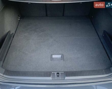 Серый Фольксваген Пассат, объемом двигателя 1.97 л и пробегом 231 тыс. км за 16000 $, фото 18 на Automoto.ua