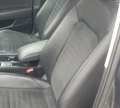 Серый Фольксваген Пассат, объемом двигателя 2 л и пробегом 263 тыс. км за 15500 $, фото 3 на Automoto.ua