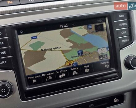 Сірий Фольксваген Пассат, об'ємом двигуна 2 л та пробігом 226 тис. км за 15499 $, фото 5 на Automoto.ua